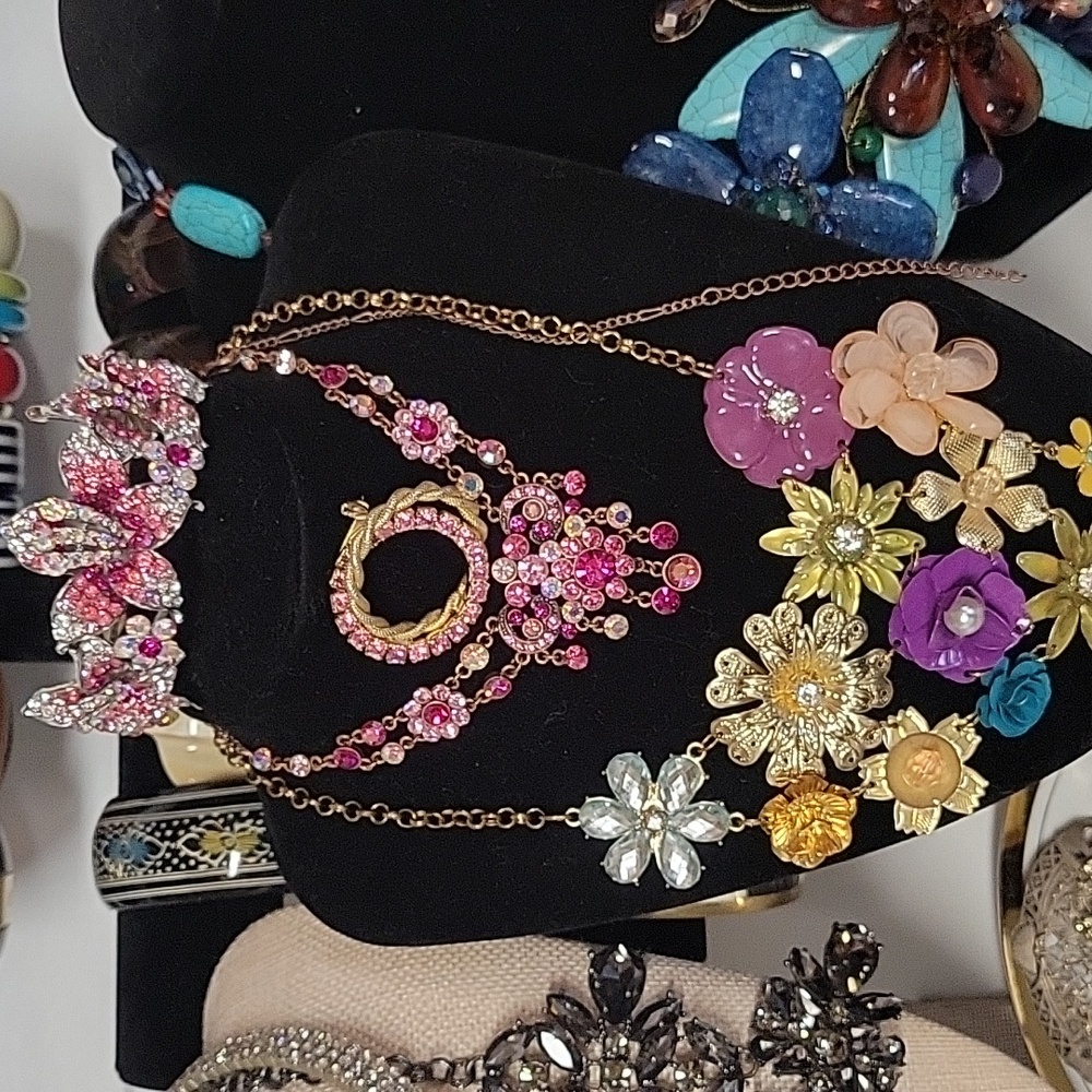 Live Show Listing Fri Oct 24, 5 :35To 9 PM Est Jewelry Vintage, co-host @K_art - Picture 2 of 6